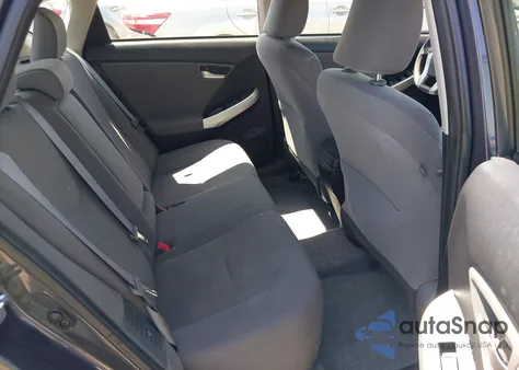 2014 Toyota Prius Plug-In z USA, uszkodzony, nr VIN JTDKN3DP7E3055912